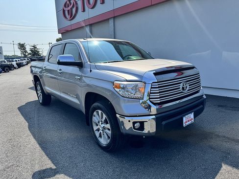 Certified 2017 Toyota Tundra Limited w/ Limited Premium Package AWD/4WD image 4