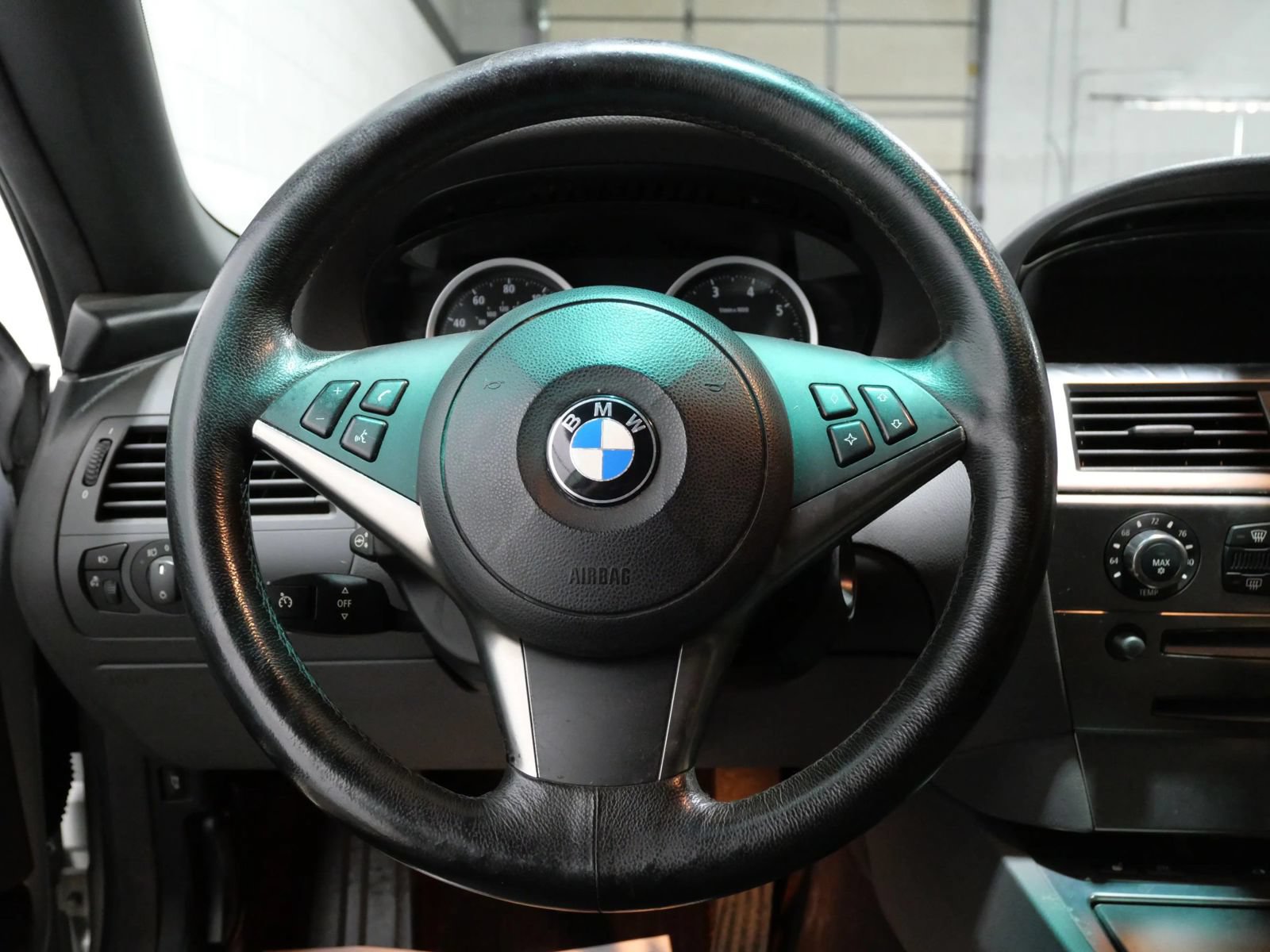 Used 2005 BMW 645Ci Convertible RWD image 16