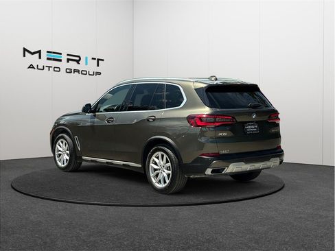Used 2022 BMW X5 xDrive40i w/ Premium Package AWD/4WD image 7