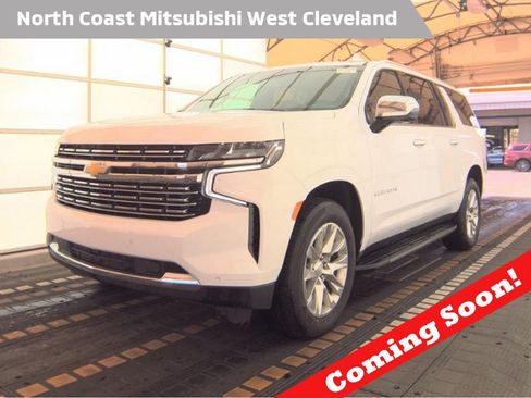 Used 2023 Chevrolet Suburban Premier image 1