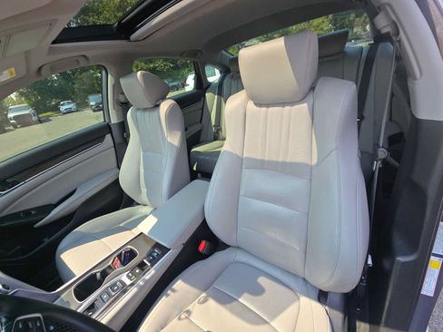 Used 2019 Honda Accord Touring image 22