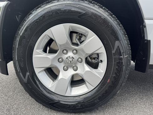 New 2026 RAM 1500 Big Horn AWD/4WD image 12