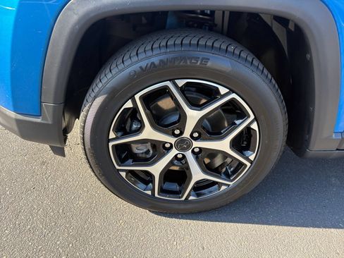 Used 2025 Jeep Compass Limited AWD/4WD image 26