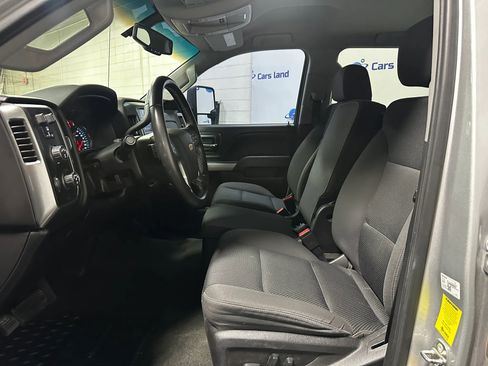 Used 2018 Chevrolet Silverado 2500 LT w/ All Star Edition image 10