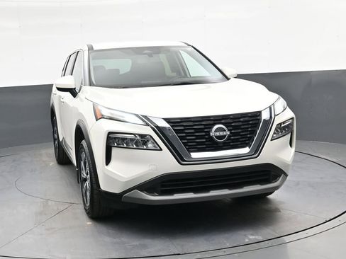 Used 2023 Nissan Rogue SV FWD image 10