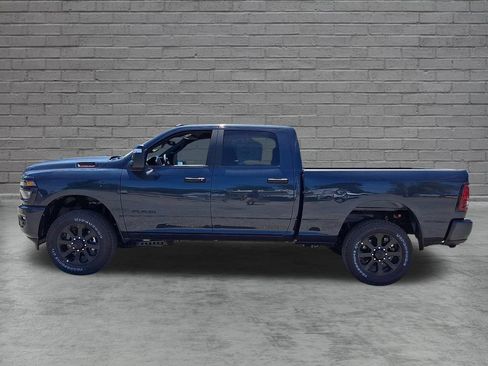 New 2026 RAM 2500 Big Horn AWD/4WD image 5