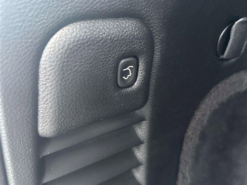 Used 2019 Jeep Grand Cherokee Limited w/ Trailer Tow Group IV image 28