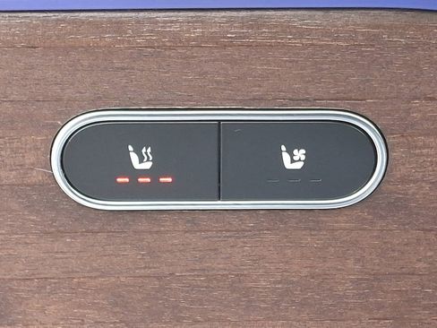 Certified 2022 Mercedes-Benz GLB 250 4MATIC image 28