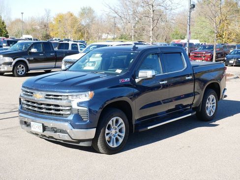Used 2022 Chevrolet Silverado 1500 LTZ w/ LTZ Premium Package image 14
