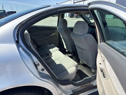 Used 2003 Oldsmobile Alero GL FWD image 13