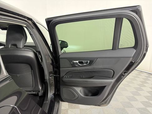 Used 2020 Volvo V60 T5 Cross Country AWD/4WD image 27