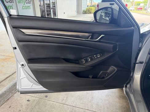 Used 2020 Honda Accord Sport image 30