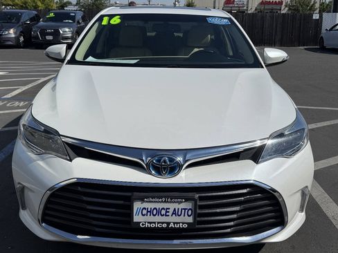 Used 2016 Toyota Avalon XLE Plus FWD image 2