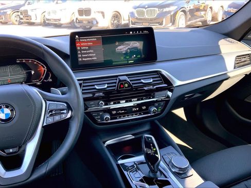 Used 2023 BMW 540i 540i w/ Premium Package image 8