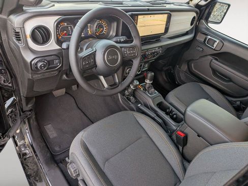 New 2025 Jeep Gladiator Sport AWD/4WD image 11