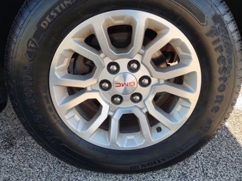 Used 2017 GMC Sierra 1500 SLE w/ SLE Value Package image 24