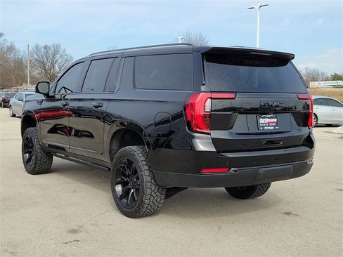 New 2026 GMC Yukon XL Elevation image 4