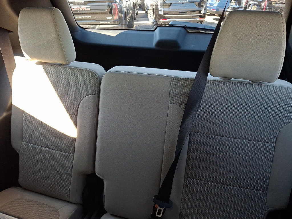 Used 2023 Chevrolet Traverse LS w/ Safety Package AWD/4WD image 11