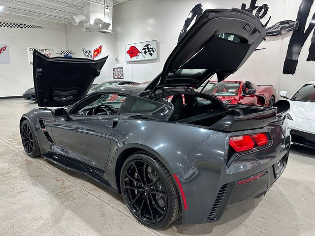Used 2017 Chevrolet Corvette Grand Sport RWD image 32