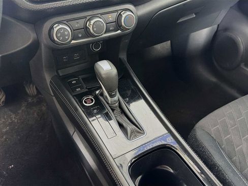 Certified 2023 Nissan Kicks SV FWD image 13