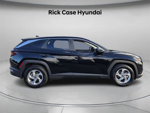 Certified 2023 Hyundai Tucson SE image 4