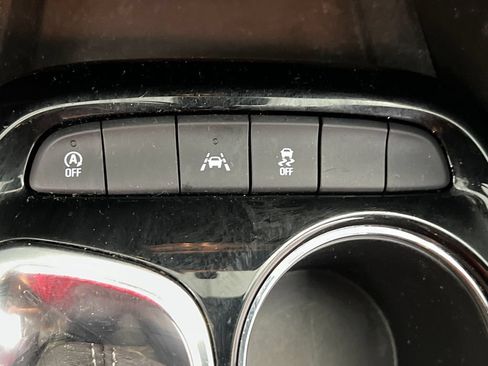 Used 2022 Buick Encore GX Select w/ Sport Touring Package FWD image 53