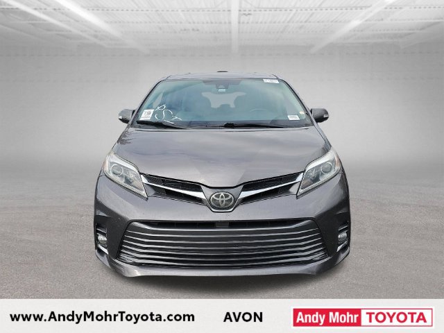 Used 2018 Toyota Sienna Limited FWD image 3