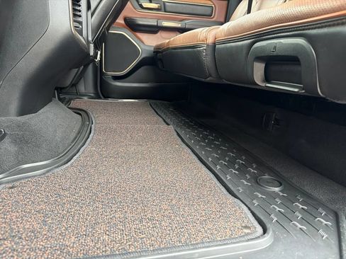 Used 2019 RAM 1500 Limited AWD/4WD image 18