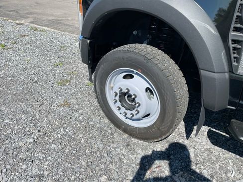 New 2026 Ford F550 4x4 SuperCab Super Duty image 9