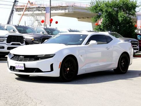 Used 2022 Chevrolet Camaro LS RWD image 6