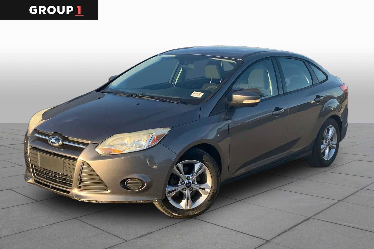 Used 2014 Ford Focus SE FWD image 1