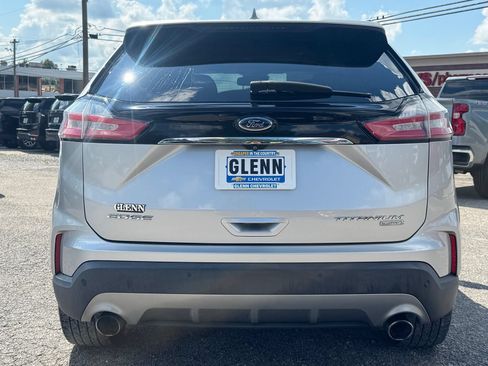 Used 2019 Ford Edge Titanium w/ Equipment Group 301A FWD image 5