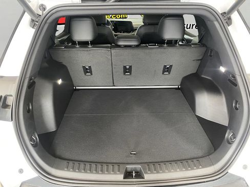 New 2026 Chevrolet Equinox LT w/ Convenience Package II image 13