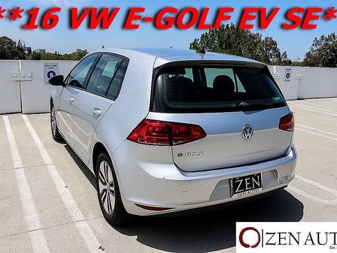 Used 2016 Volkswagen e-Golf SE FWD image 6