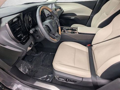 Used 2024 Lexus RX 350 w/ Technology Package AWD/4WD image 17