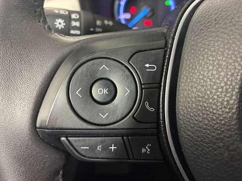 Used 2020 Toyota RAV4 Limited image 18