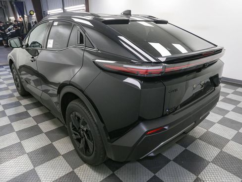 New 2026 Toyota C-HR AWD/4WD image 9