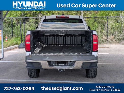 Used 2015 Chevrolet Colorado W/T RWD image 12