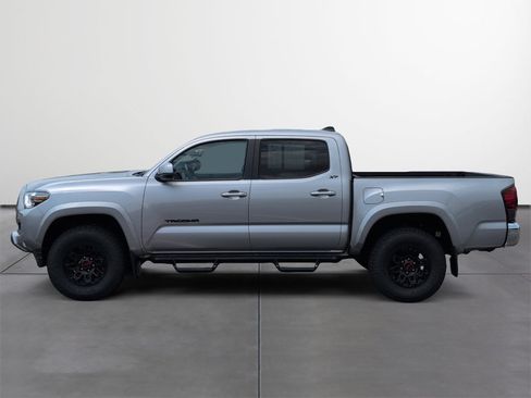 Certified 2021 Toyota Tacoma SR5 RWD image 3