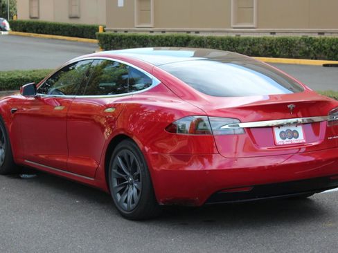 Used 2020 Tesla Model S Long Range Plus AWD/4WD image 5