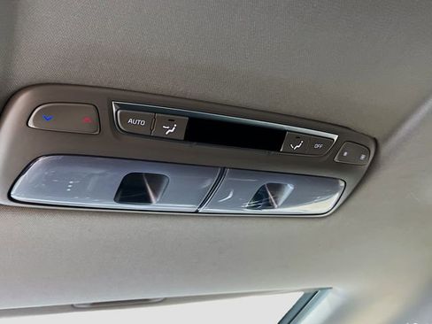 Certified 2022 Kia Telluride S FWD image 27