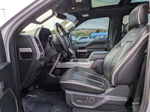 Used 2018 Ford F150 Platinum w/ Equipment Group 701A Luxury AWD/4WD image 15