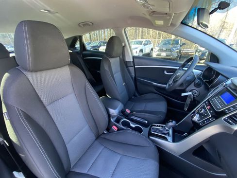 Used 2016 Hyundai Elantra GT image 27