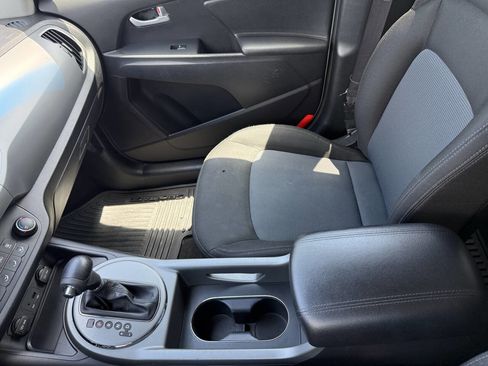Used 2015 Kia Sportage LX FWD image 19