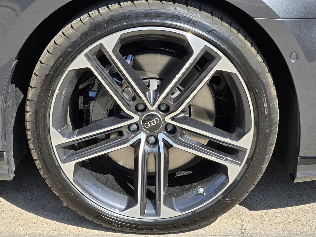 New 2026 Audi A8 L 3.0T AWD/4WD image 16
