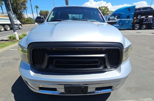 Used 2016 RAM 1500 Classic SLT w/ Trailer & Traction Group AWD/4WD image 1