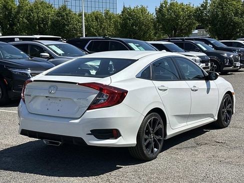 Used 2020 Honda Civic Sport image 2