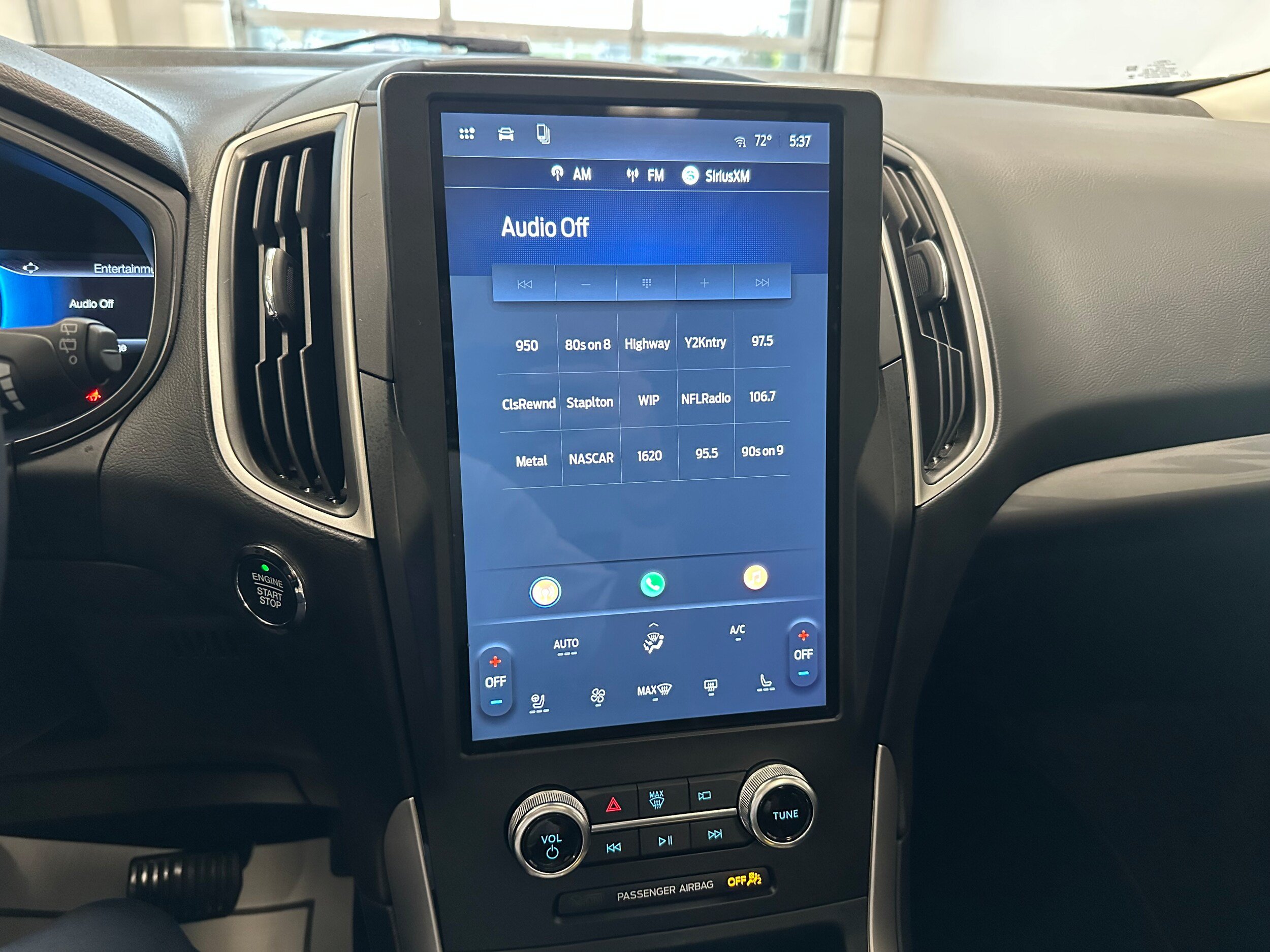 Used 2024 Ford Edge SEL w/ Convenience Package AWD/4WD image 18