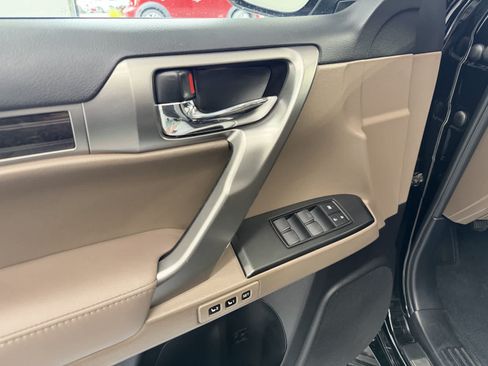Used 2023 Lexus GX 460 Premium AWD/4WD image 13