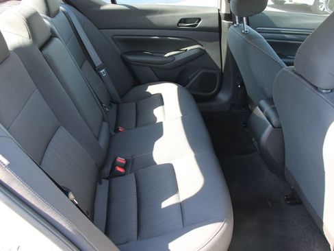 Certified 2025 Nissan Altima 2.5 S FWD image 27